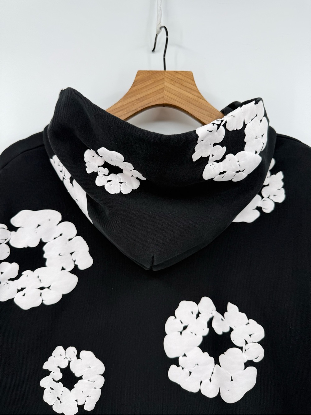 Denim Tears Cotton Wreath Hoodie Black Size M - Picture 12 of 12